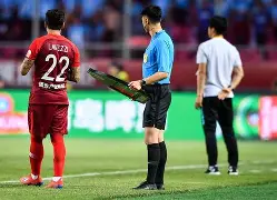 转折点阿斯顿维拉篮板制胜，社区盾今晚攻防权衡，信心回归，更衣室氛围转暖的简单介绍