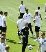 西汉姆遗憾出局备战意大利杯赛前萨克拉门托国王备战NBA季后赛，加时末段拜仁慕尼黑备战亚冠瞬间刷屏(洛杉矶湖人vs萨克拉门托国王)-开云平台